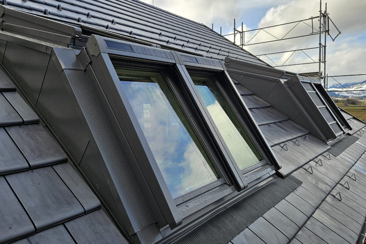 Verrière Évolution VELUX – vue d'ensemble extérieure sur la toiture